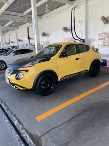 黒いパーツが黒いと新車のよう